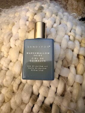Sand+Fog MARSHMALLOW SKIES Perfume Oil NWT 15ml